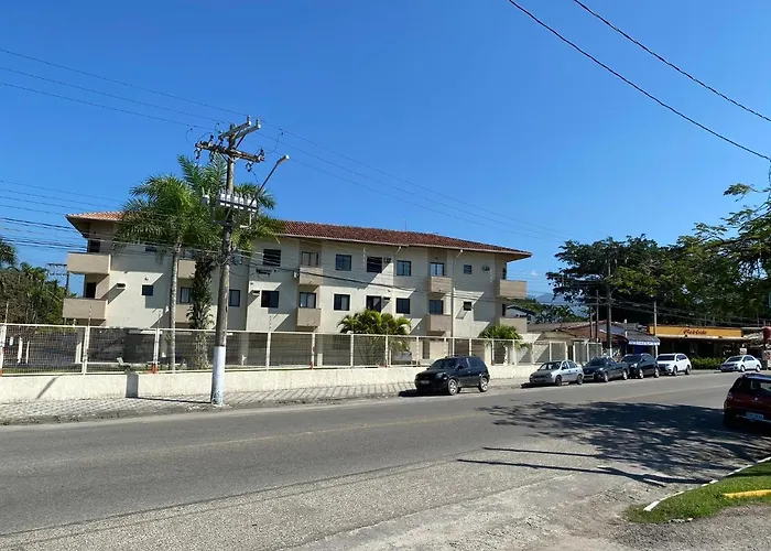 , Itaguá, bem localizado, duas vagas de garagem